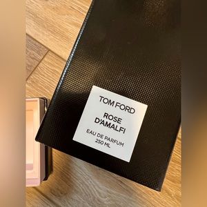 TOM FORD Rose D'Amalfi  Parfum Box